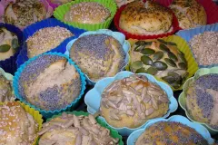 Schnelle Br&ouml;tchen aus Backpulver-Hefe-Teig in der Muffinform