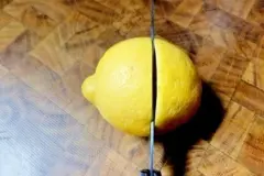 Verhindern, dass die &Auml;pfel beim Sch&auml;len braun anlaufen
