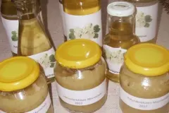 F&uuml;r Sirup eingelegte Holunderbl&uuml;ten und Zitronen weiterverwerten