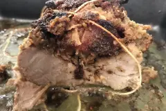 Gebackenes Schweinefilet mit Feigen-Parma-Salbei-Butterf&uuml;llung