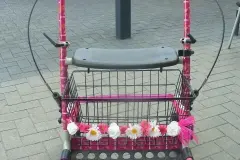 Rollator versch&ouml;nern - das Leben sieht gleich viel bunter aus