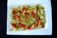 Warmer Wei&szlig;kohlsalat s&uuml;&szlig;sauer mit leichter Sch&auml;rfe