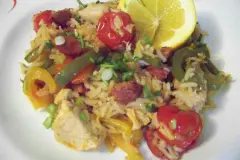 H&auml;hnchenpfanne nach spanischer Art mit Chorizo