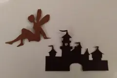 Hier kann man sehr sch&ouml;n den Unterschied in der H&auml;rte der Kontur sehen: Links die schwarz gedruckten Silhouetten, rechts die dann ausgeschnittenen braunem.