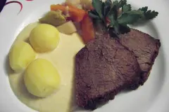 Tafelspitz mit Meerrettichso&szlig;e