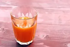 Karottensaft gegen Sodbrennen