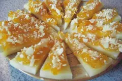 Manchego mit Quittengelee und Aprikosen