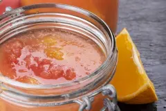 Saft von Gelee, Konfit&uuml;re oder Marmelade verwerten