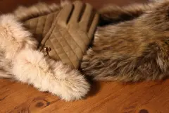 Kampf dem Pelzmuff - Ger&uuml;che aus alten Pelzen entfernen