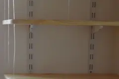 Diskrete Seitenw&auml;nde f&uuml;r ein offenes B&uuml;cherregal