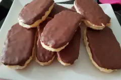 Leckere selbst gemachte Teezungen aus Bl&auml;tterteig