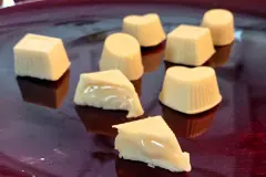 Zartschmelzende Wei&szlig;e Schokoladen-Orangen-Pralinen