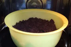 Keine M&uuml;cken nach dem Umtopfen - dank Mikrowelle