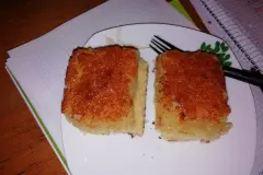 Basbousa - arabischer Grie&szlig;kuchen
