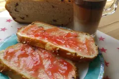 Sehr fluffiger, feuchter Hefezopf - im R&ouml;mertopf gebacken