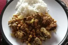 Marokkanisches Huhn mit Kichererbsen