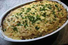 Kartoffel-Sauerkraut-Gratin mit Hackfleisch