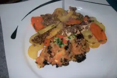 Hack-Auflauf mit M&ouml;hren und Kartoffeln