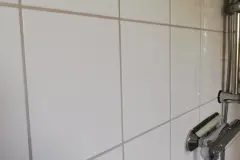 Fliesen nach dem Duschen ruckzuck abziehen