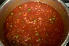 Schnelle Nudelso&szlig;e mit Thunfisch und Erbsen