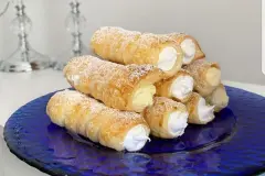 Schaumrollen mit italienischem Eischnee