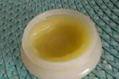 M&uuml;ckenstich-Salbe selber machen