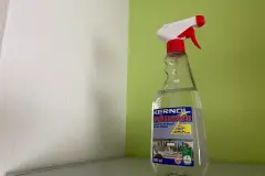 Mit Spr&uuml;hnebel gegen Wespen