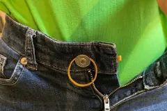 Defekten Rei&szlig;verschluss provisorisch reparieren