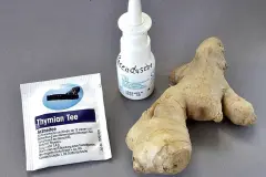 Nasenspray & Ingwer-Thymian-Tee - Soforthilfe bei Schnupfen