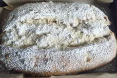 Butter-Rosinen-Stollen