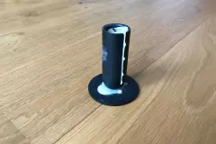 Kerzenwachs entfernen auf Parkett und Kerzenleuchter