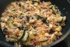 Zucchini-Bulgur-Pfanne