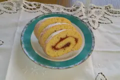 Biskuitrolle sehr lecker und schnell zubereitet