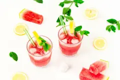 Wassermelonen-Limonade ohne Zucker selber machen