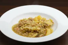 Schmorkohl mit Hack nach Gro&szlig;mutters Rezept