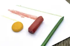 Ungiftige Wachsmalstifte aus Bienenwachs selber machen