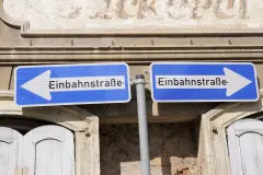Kuriose Verkehrsregeln aus aller Welt #FunFriday