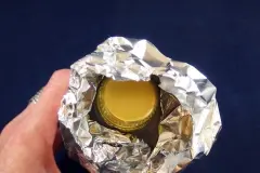 K&uuml;hle Getr&auml;nke im Sommer - mit Alufolie