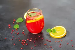Cranberry Gin Tonic &ndash; Weihnachtscocktail