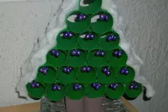 Weihnachtsdeko: Schellenbaum aus WC-Rollen