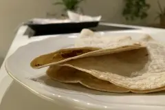 Tortilla-Wraps mit Speck und K&auml;se aus dem Ofen