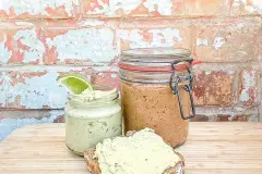 Vegane Brotaufstriche selber machen &ndash; schnell & einfach