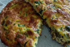 Artischocke kochen: Vegetarische Gem&uuml;se-Frittata mit Spargel & B&auml;rlauch