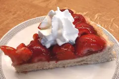 Erdbeerkuchen mit Dinkeltortenboden zum Muttertag