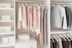 Feuchtigkeit im Kleiderschrank vermeiden