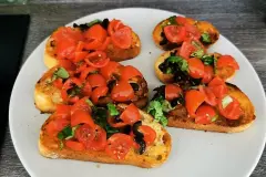 Klassisches italienisches Bruschetta