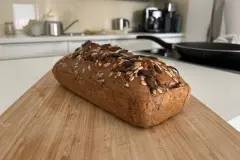 Knuspriges Roggenvollkorn-Sauerteigbrot wie vom B&auml;cker