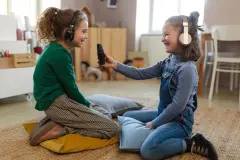 Unser Podcast &bdquo;Frag doch einfach Lotte!&ldquo; geht an den Start