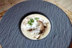 Putenbrust mit frischen Steinpilzen und Reis