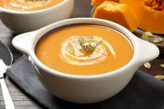 K&uuml;rbiscremesuppe mit nur 5 Zutaten